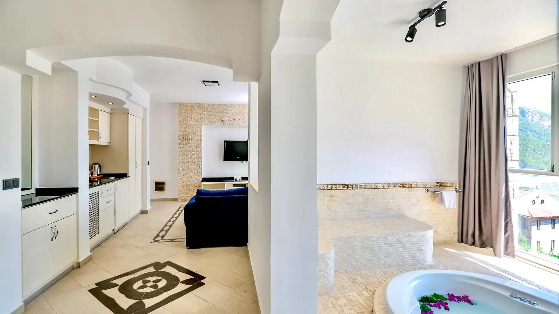 Tropical Suits Oludeniz Hotel