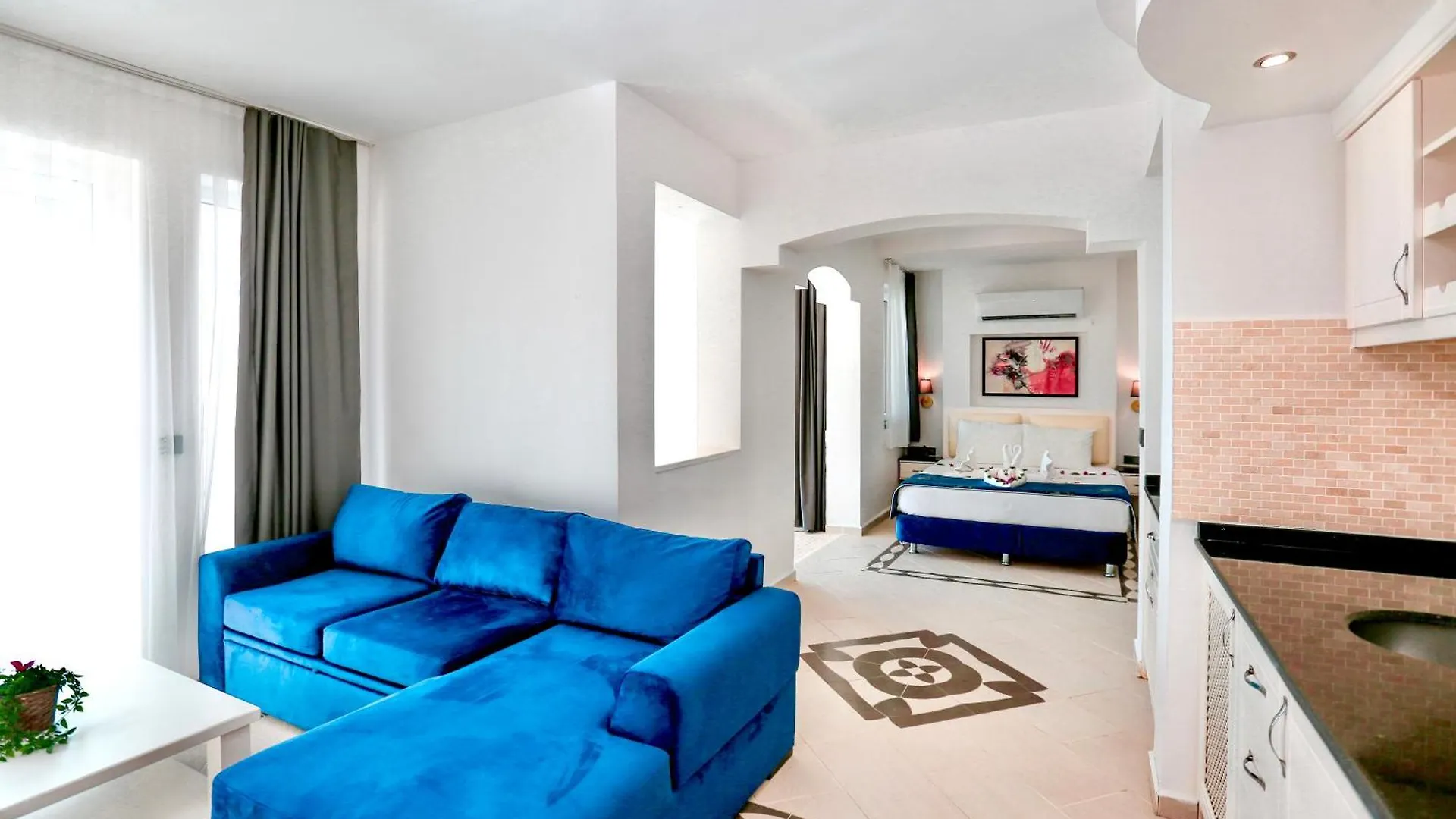 Tropical Suits Oludeniz Hotel