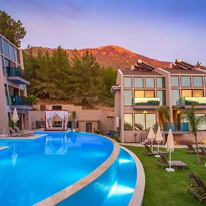 4* فندق Orka Cove Penthouse & Adults Only